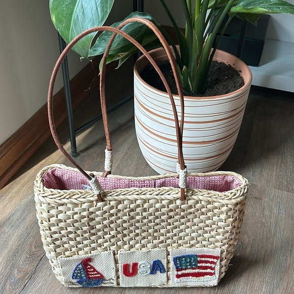 USA beaded wicker tote - Picture 2 of 4